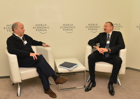 Azerbaijani President meets French FM in Davos