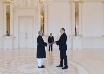 Azerbaijani president receives credentials of incoming Pakistani ambassador (PHOTO)