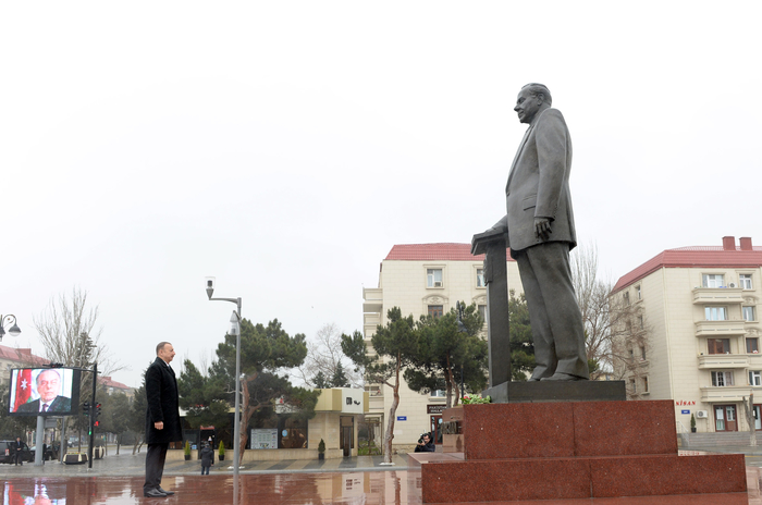 Azerbaijani president attends opening of new industrial facilities in Sumgayit (PHOTO)