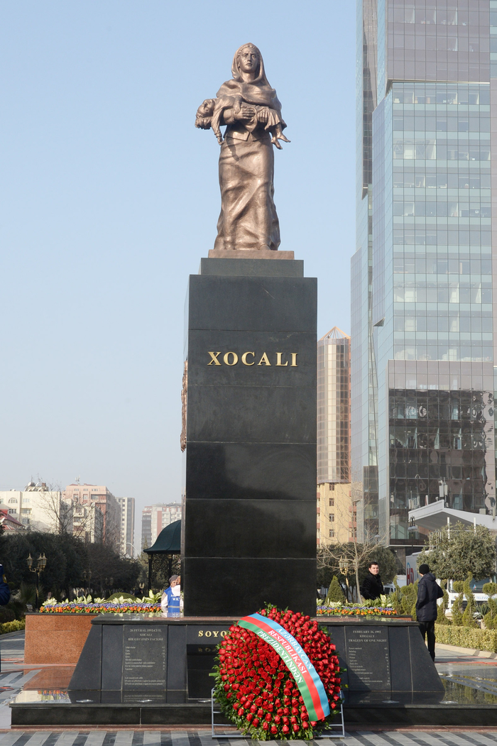 Azerbaijani president, spouse attend ceremony commemorating Khojaly genocide victims