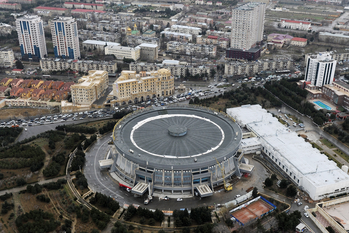 Azerbaijan president views Heydar Aliyev sports and concert complex repair project (PHOTO)