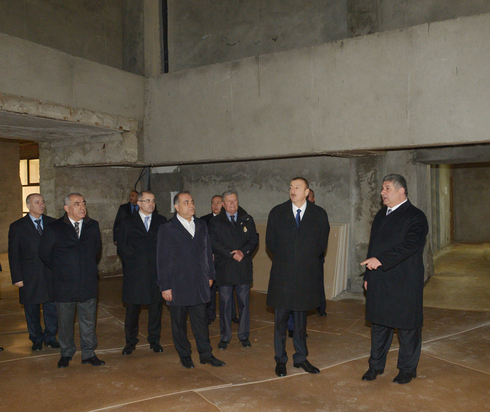 Azerbaijan president views Heydar Aliyev sports and concert complex repair project (PHOTO)