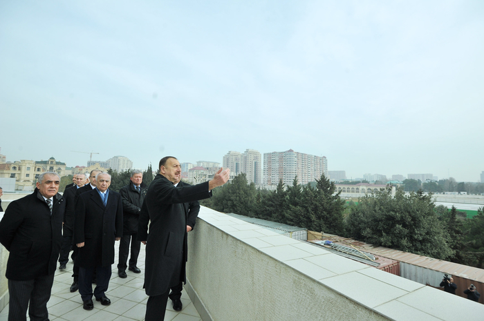 Azerbaijan president views Heydar Aliyev sports and concert complex repair project (PHOTO)