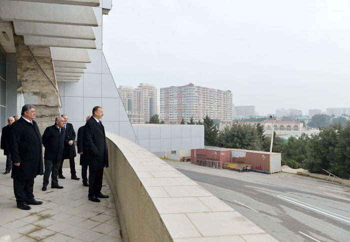 Azerbaijan president views Heydar Aliyev sports and concert complex repair project (PHOTO)