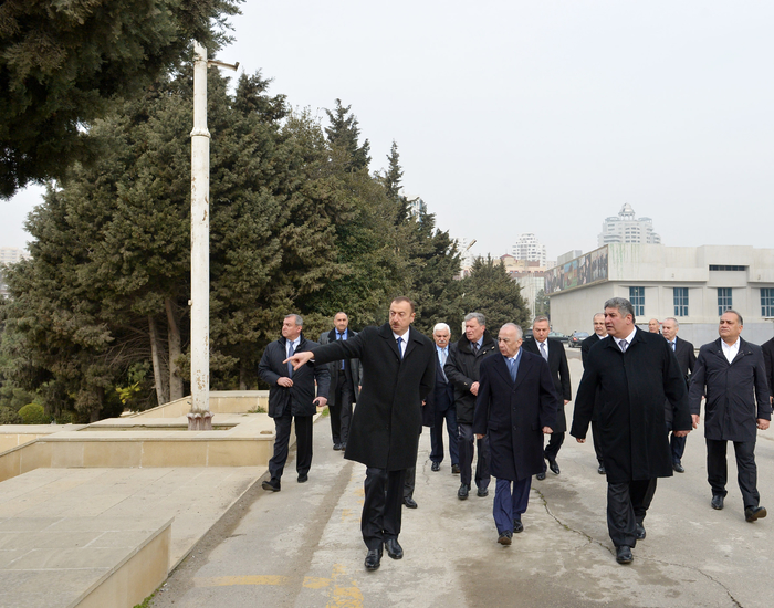 Azerbaijan president views Heydar Aliyev sports and concert complex repair project (PHOTO)