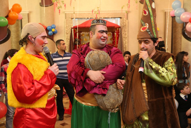 AtaBank brings happiness to Azerbaijani school children on Novruz holiday (PHOTO)