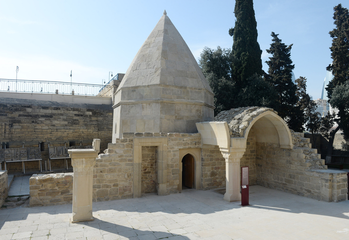 Azerbaijani president and his spouse view new museum exposition at Shirvanshah`s Palace