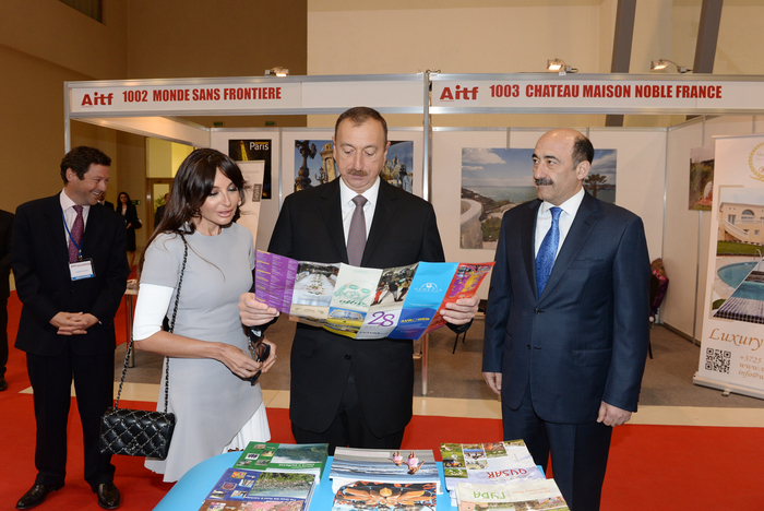 Azerbaijani president and his spouse attend exhibitions in Baku (PHOTO)