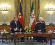 Azerbaijani and Iranian presidents meet face-to-face