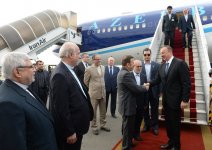 Azerbaijani president pays official visit to Iran