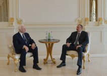 Azerbaijani President held a number of meetings (UPDATE 3) (PHOTO)