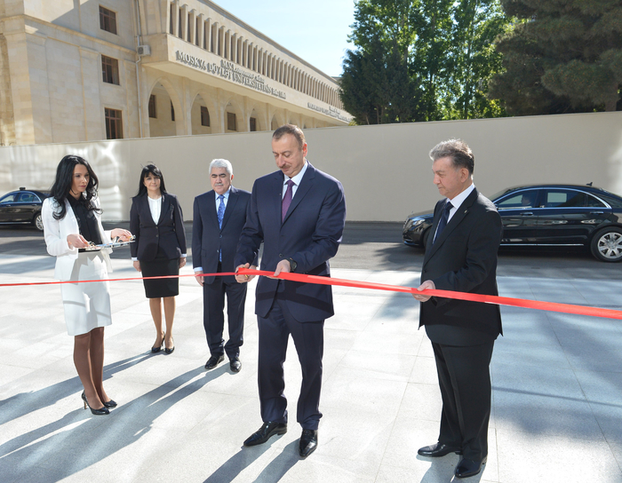 Azerbaijani president opens new building of ANAS' Central Library (PHOTO)