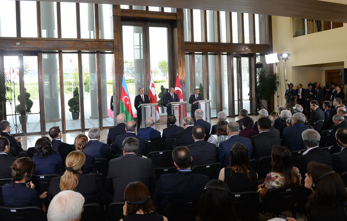 Ilham Aliyev: Azerbaijan-Georgia-Turkey trilateral format unique (PHOTO)