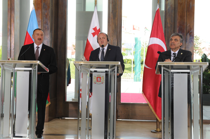 Ilham Aliyev: Azerbaijan-Georgia-Turkey trilateral format unique (PHOTO)