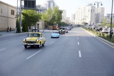 Vintage cars rally in Baku commemorates national leader Heydar Aliyev’s 91st anniversary