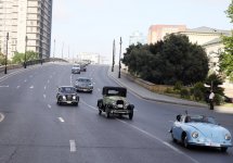 Vintage cars rally in Baku commemorates national leader Heydar Aliyev’s 91st anniversary