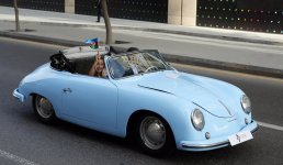 Vintage cars rally in Baku commemorates national leader Heydar Aliyev’s 91st anniversary