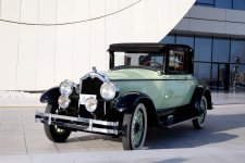 Vintage cars rally in Baku commemorates national leader Heydar Aliyev’s 91st anniversary