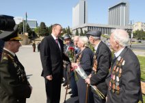 Azerbaijani president attends Victory Day ceremony in Baku (PHOTO)