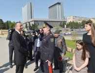 Azerbaijani president attends Victory Day ceremony in Baku (PHOTO)