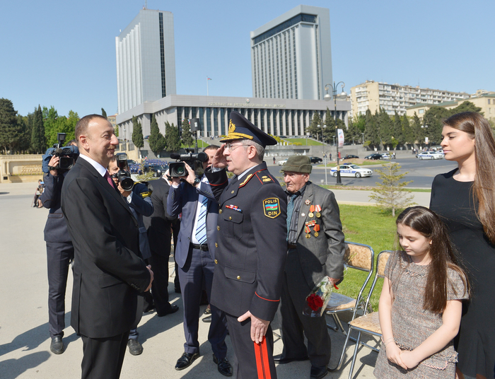 Azerbaijani president attends Victory Day ceremony in Baku (PHOTO)