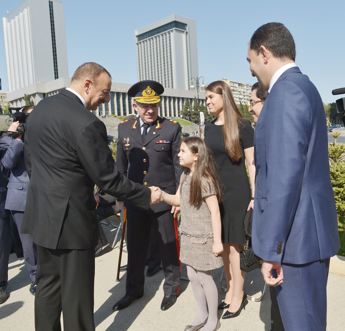 Azerbaijani president attends Victory Day ceremony in Baku (PHOTO)