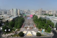 Azerbaijani president, his spouse attend Flower Festival in Baku (PHOTO)