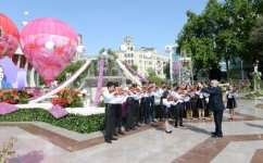 Azerbaijani president, his spouse attend Flower Festival in Baku (PHOTO)