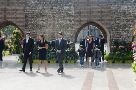 Azerbaijani president, his spouse attend Flower Festival in Baku (PHOTO)