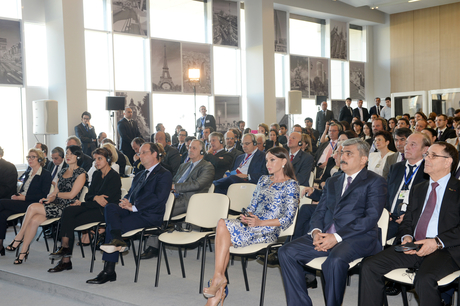 Ilham Aliyev, Francois Hollande, and First Lady Mehriban Aliyeva observe construction of French Lyceum in Baku