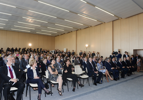 Ilham Aliyev, Francois Hollande, and First Lady Mehriban Aliyeva observe construction of French Lyceum in Baku