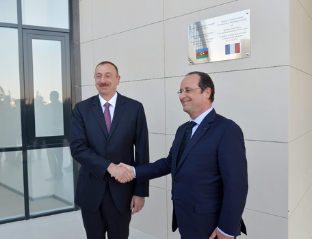 Ilham Aliyev, Francois Hollande, and First Lady Mehriban Aliyeva observe construction of French Lyceum in Baku