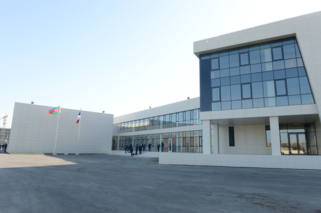 Ilham Aliyev, Francois Hollande, and First Lady Mehriban Aliyeva observe construction of French Lyceum in Baku