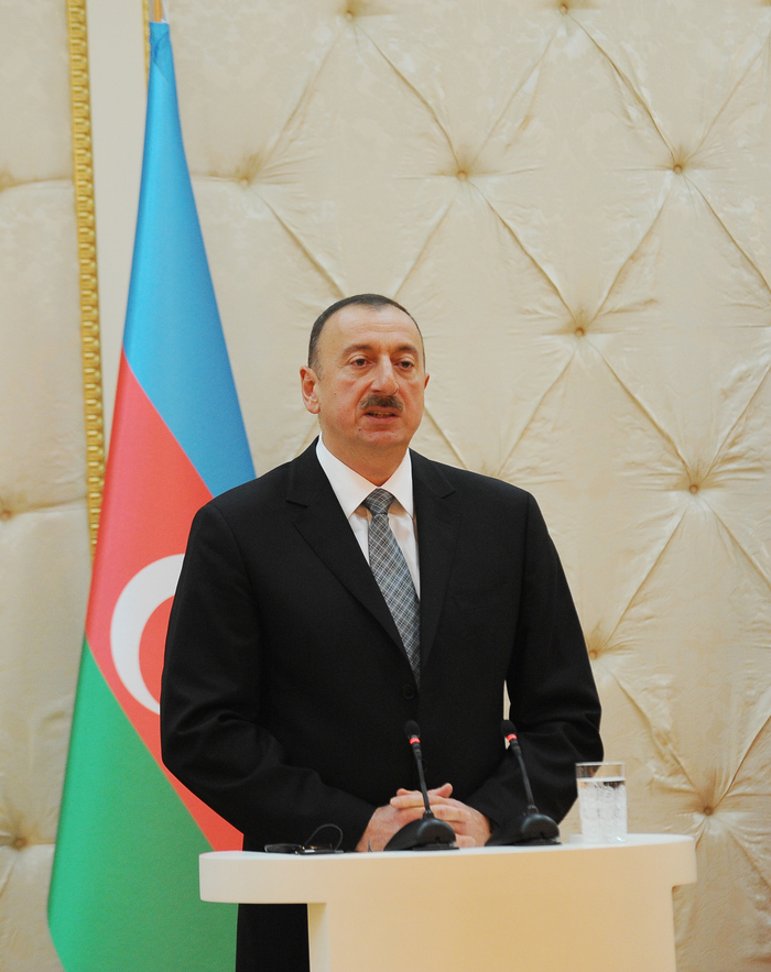 President Aliyev: Azerbaijan-France political relations are at high level (PHOTO)