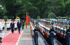 Vietnam hosts official welcoming ceremony for Azerbaijani President Ilham Aliyev (PHOTO)