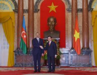 Vietnam hosts official welcoming ceremony for Azerbaijani President Ilham Aliyev (PHOTO)