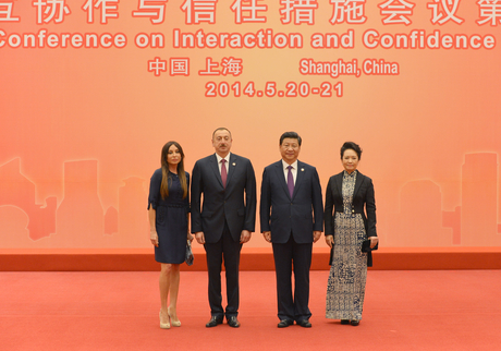 President Ilham Aliyev attended a reception in honor of heads of state and government in Shanghai (PHOTO)