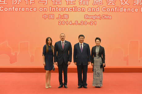 President Ilham Aliyev attended a reception in honor of heads of state and government in Shanghai (PHOTO)