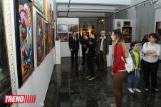 EY Azerbaijan sponsors Colorful Thoughts art exhibition in Baku (PHOTO)