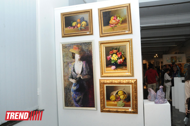 EY Azerbaijan sponsors Colorful Thoughts art exhibition in Baku (PHOTO)