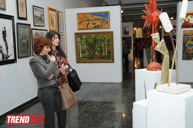 EY Azerbaijan sponsors Colorful Thoughts art exhibition in Baku (PHOTO)