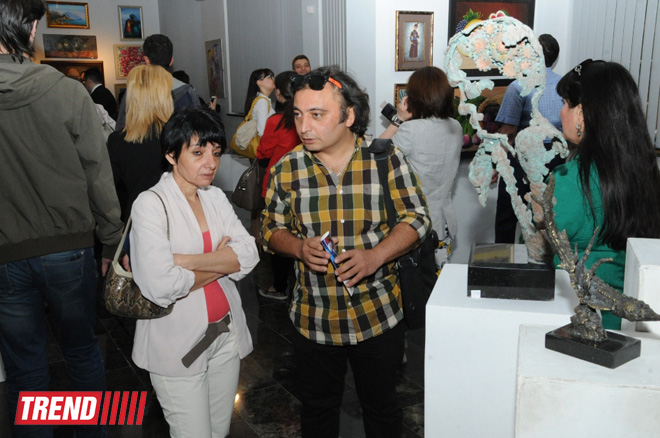 EY Azerbaijan sponsors Colorful Thoughts art exhibition in Baku (PHOTO)