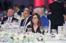 Azerbaijani president and his spouse attend official reception on occasion of Republic Day