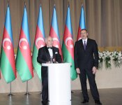 Azerbaijani president and his spouse attend official reception on occasion of Republic Day
