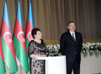 Azerbaijani president and his spouse attend official reception on occasion of Republic Day
