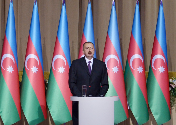 Azerbaijani president and his spouse attend official reception on occasion of Republic Day