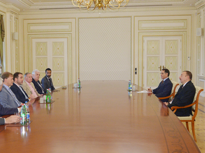 President Ilham Aliyev receives chairman of UK-Azerbaijan parliamentary friendship group