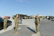 President Aliyev watches operational and tactical exercise of Azerbaijani Armed Forces