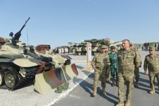 President Aliyev watches operational and tactical exercise of Azerbaijani Armed Forces