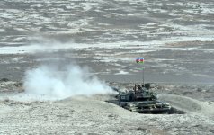 President Aliyev watches operational and tactical exercise of Azerbaijani Armed Forces